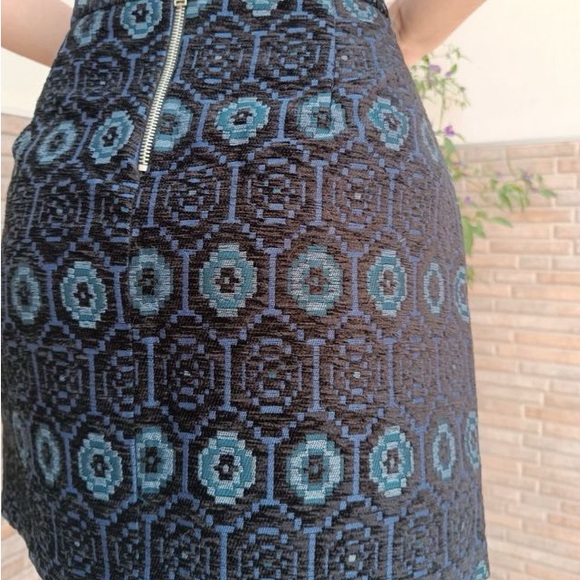 Zara‎ Black and Blue Geometric Mini Skirt - Picture 11 of 12